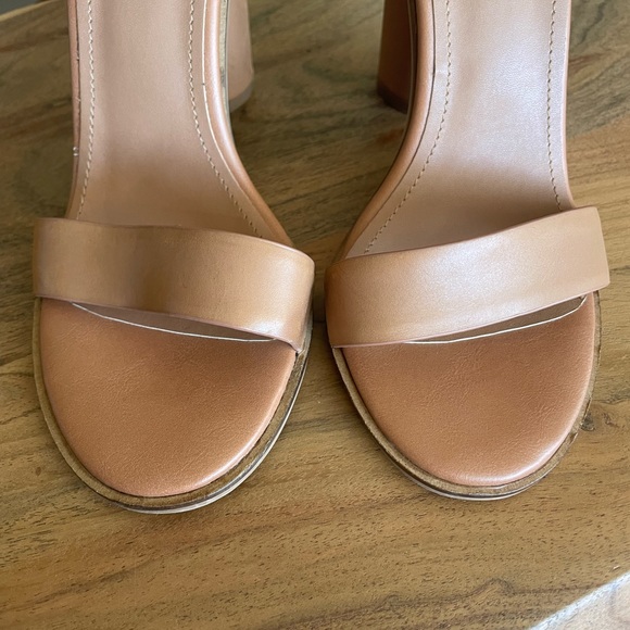 Alias Mae heels - Picture 4 of 7